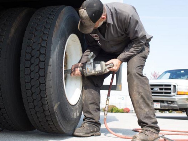 Roadside Assistance 600x450 Roadside Assistance